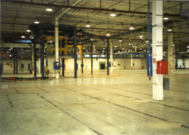 Österreich: Betriebs-/Gewerbeobjekt: Industriehallen, Lager-Produktionsfläche,