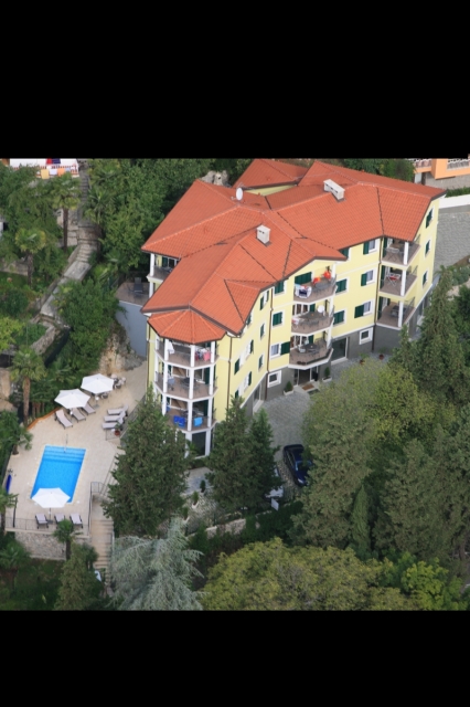 4 Sterne Villa in Opatija/Kroatien mit 12 Ferienwohnungen