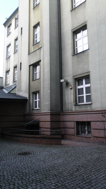 Invest...  wert Mietshaus für ein Finanzinstitut in Posen zum Vermieten