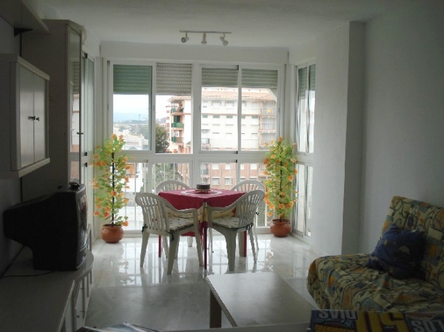 Schoenes 2-Zimmerapartment mit Meerblick zu verkaufen