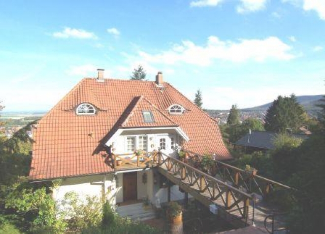 Luxus pur auf zwei Etagen in Top Lage mit eigener Brücke und Grundstück