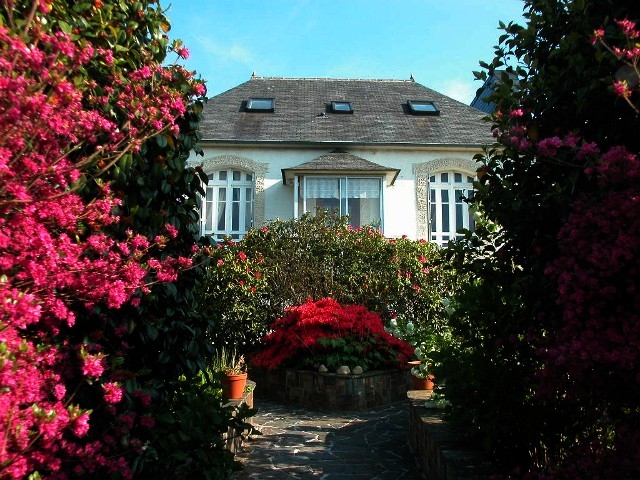 Schönes Upper-middleclass-Haus auf dem Land in der Bretagne