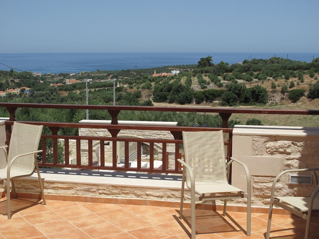 Kreta Ferienhaus mit 4 Schlafzimmern für bis zu 8 Personen Kreta Ferienhaus mit 4 Schlafzimmern für bis zu 8 Personen