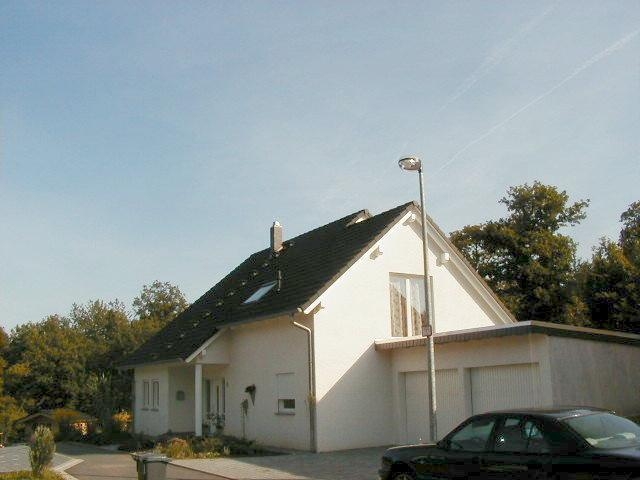 Großes Niedrig-Energie-Haus bei Bad Münstereifel, eigener Waldanteil