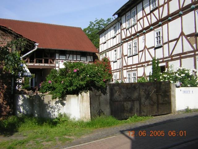 Schönes, eingewachsenes Bauernhaus mit Hofgarten über Pachtkauf 