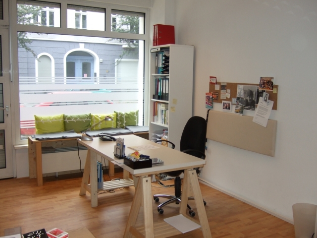 Platz in Bürogemeinschaft in Friedrichshain frei