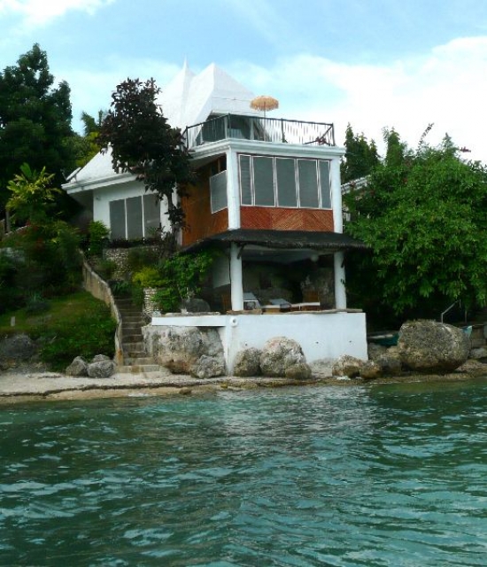 Ihr philippinisches Paradies ,Strandhaus mit eigenem Meerzugang und tropischem G