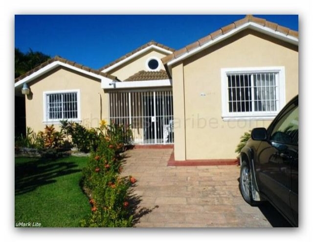 Cabarete: gepflegte Villa mit 145 m  (1 560 sqft) Wohnfläche auf 626 m  (6 736 