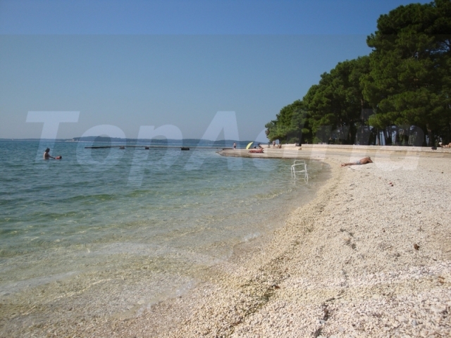 Endreihenhaus mit grossem Garten 500 Meter vom Strand bei Fazana, Istrien, Kroat