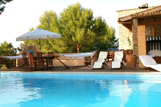 Romantische Luxusfinca auf Mallorca im Nordosten nahe der Ortschaft Arta mit Int