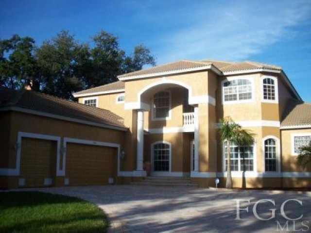 Luxerioese Villa direkt am Caloosahatchie River (Fort Myers / Florida)