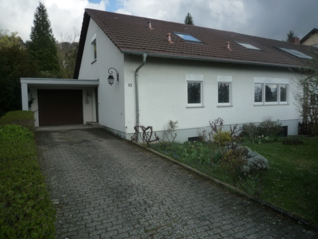 Toplage! Neu renovierte Doppelhaushälfte in Nussloch 160qm Wohnfl, 528qm Grunds