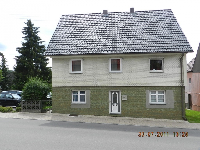 1 - 2 Familienhaus, Mehrgenerationenhaus, Kapitalanlage oder Mieten,  keine Prov