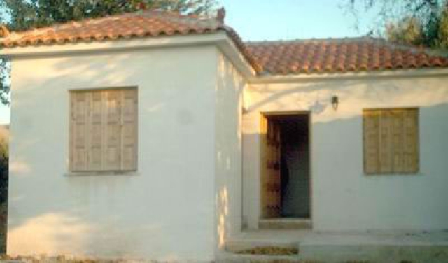 Sanierungsbeduerftiges Haus auf Lesvos/Griechenland 