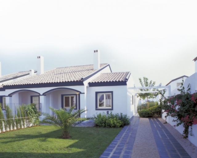 DOPPELHAUSHÄLFTE IN STRANDNÄHE