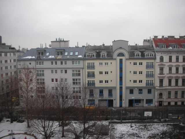 TOP SANIERT SONNIG +GUT ANGELEGETE STILALTBAU-HAUPTMIET-WOHNUNG NÄHE MARIAHILFE