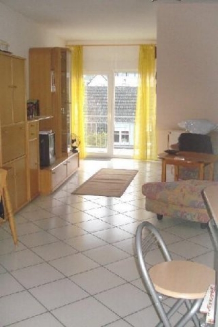 SCHICKE DACHWOHNUNG MIT BALKON UND TIEFGARAGE IN TROISDORF-SIEGLAR