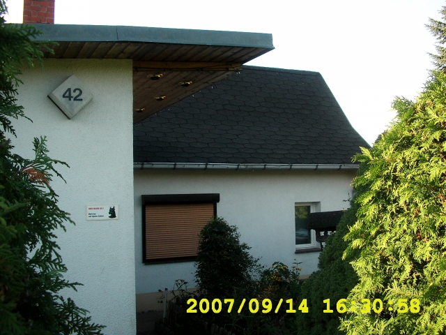 Kleines haus am see