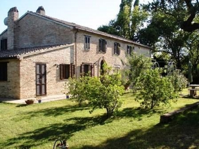 Bauernahaus- villa in Italien