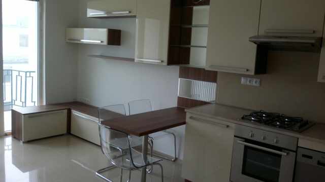 ANGENEHME, HELLE & RUHIGE WOHNUNG IN LUKRATIVE LOKALITÄT IM ZENTRUM DES ALTSTAD