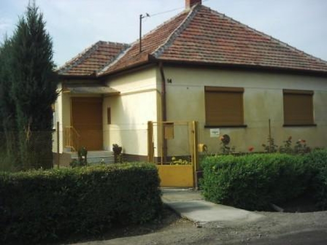 In Ungarn Einfamilienhaus zu verkaufen
