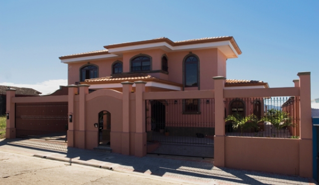 COSTA RICA - $350000 Luxury Home in Alajuela 6Bedrooms 9 Bathrooms Amazing Offer COSTA RICA - $350000 Luxury Home in Alajuela 6Bedrooms 9 Bathrooms Amazing Offer