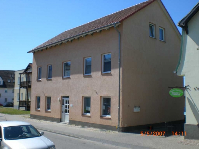 MFH in M/V 19370 Parchim, Zentrum, saniert, voll vermietete 8 WE, von Privat