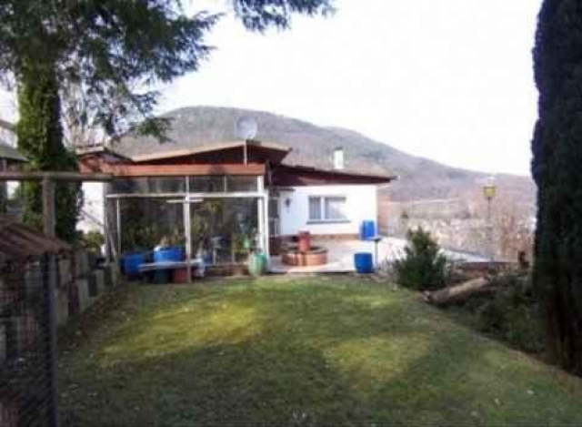 Wohnen in schöner Hanglage mit Blick zum Trifels, und ins Queichtal. Natur pur,