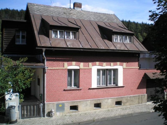 Zwei-Generationen Haus zu verkaufen in Kraslice beim Klingenthal CZ