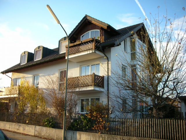 SEEFELD-HECHENDORF: SCHÖNE 2-ZI.-WHG. - CA. 61 M  - INKL. KFZ-AUSSENSTELLPL. 62