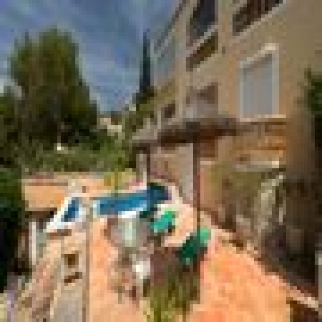 PUERTO ANDRAITX Mallorca Villa mit 2 Appartements in Top Lage zu verkaufen