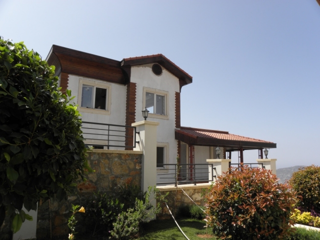 Hochwertige Neubau Villa in Alanya mit Pool und Panoramablick