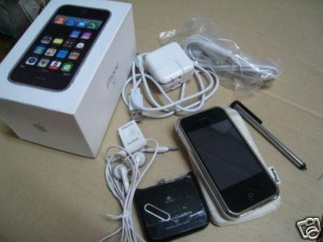 Brand New Apple iPhone 3GS 32GB Unlocked