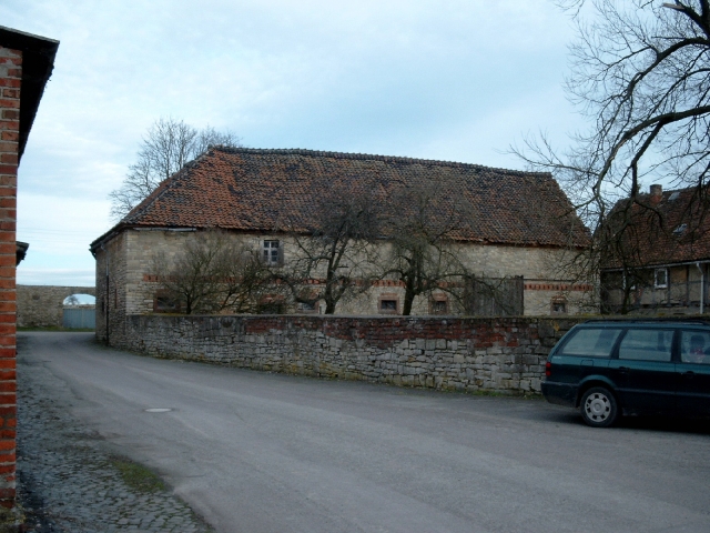 4- Seiten Bauernhof / Resthof zum Herrichten weit unter Grundstückspreis !