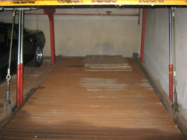 Duplex-Tiefgaragenstellplatz in Unterschleißheim zu verkaufen