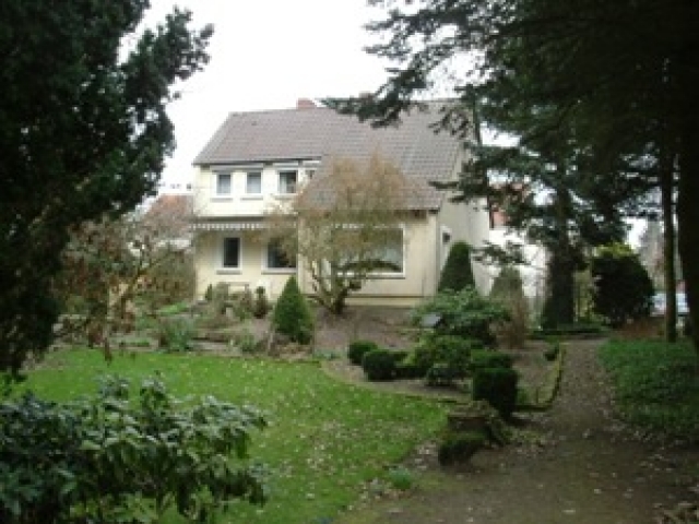 Einfamilienhaus mit traumhafter Gartenanlage